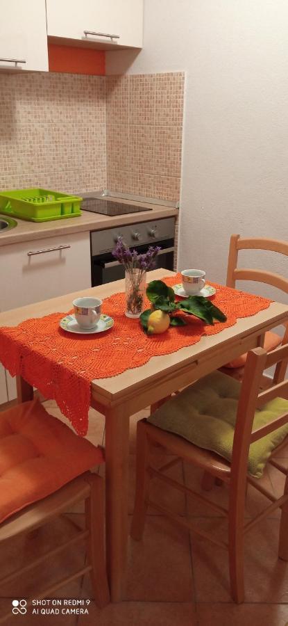 Studios Ana Mari Komiza Room photo